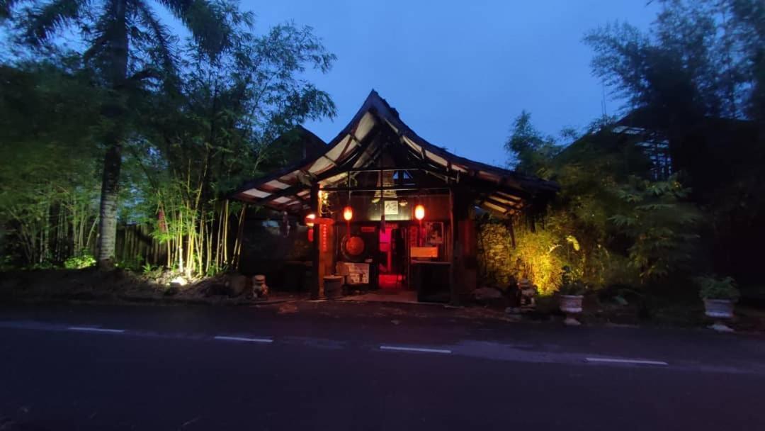 The Secret Sanctuary Boutique Cottage Kuching Dış mekan fotoğraf